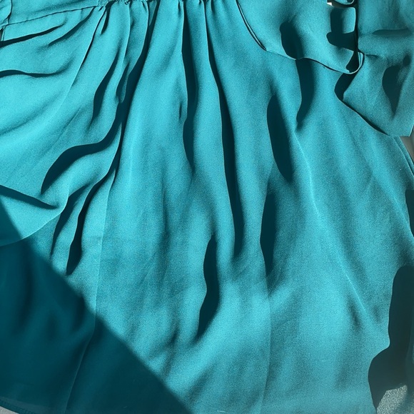 Forever 21 dress 🚨 - Picture 4 of 6